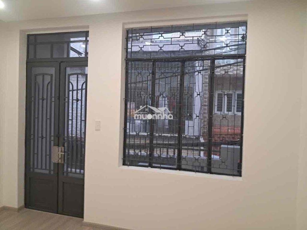 Nguyên căn hxh cmt8 (4x10m 1 lầu mới 2pn 2wc, 2 máy lạnh - 2