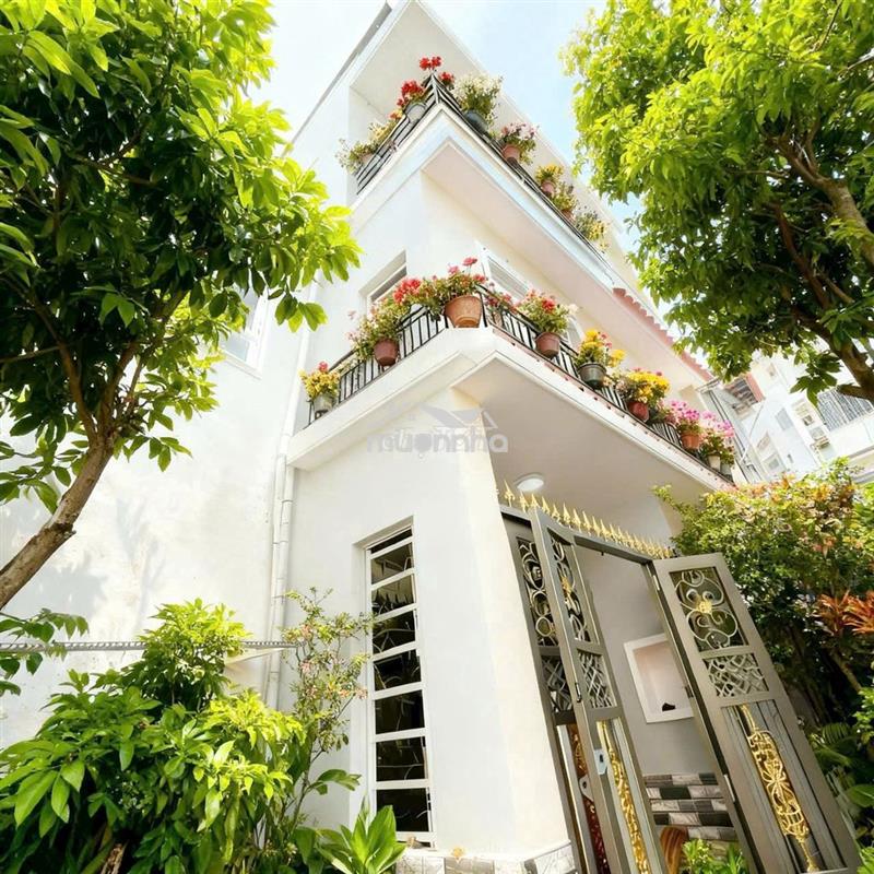 Nhà đẹp q4- căn góc 3 tầng- 26m2- chỉ 3 tỷ nhỉnh