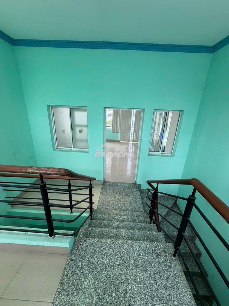 Cho thuê nhà đường tô hiệu - p hiệp tân : 4 x 18 m đúc 3 tấm : 4 pn