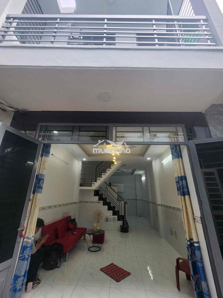 Bán nhà gần hóc môn 2pn 1 trệt 1 lầu - giá chốt 675 triệu