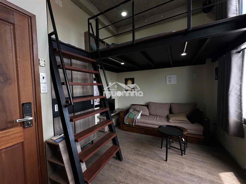 Phòng xinh nằm giữa trung tâm, đồ đạc sắm đủ, chỗ nằm cực chill