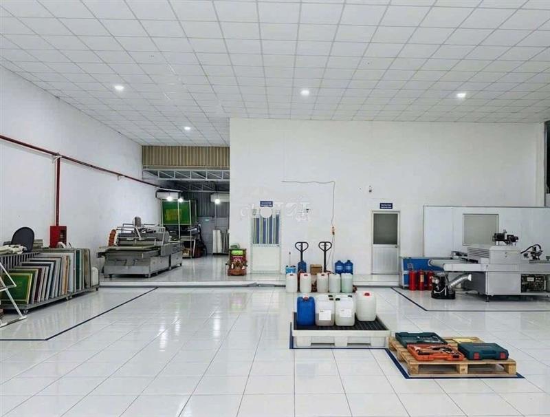 Xưởng thuận an 550m² pccc vách tường , đường xe cont , điện hạ bình 
