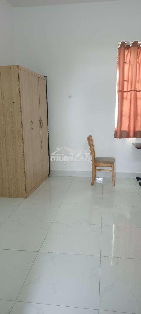 Căn hộ mini có máy lạnh,tolet riêng giờ giấc tự do lầu 2 cửa sổ bancon - 3