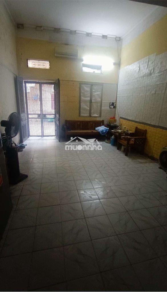 Cho thuê nhà nguyên căn, 2 tầng + gác xép + 1 tum, 2 p.ngủ, 2 vs - 2
