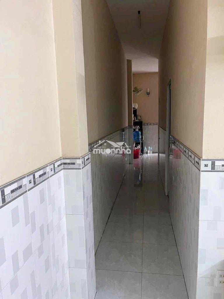 Cho thuê nhà thạnh xuân 35 sân ô tô dt 4x20m 2 phòng ngủ - 4