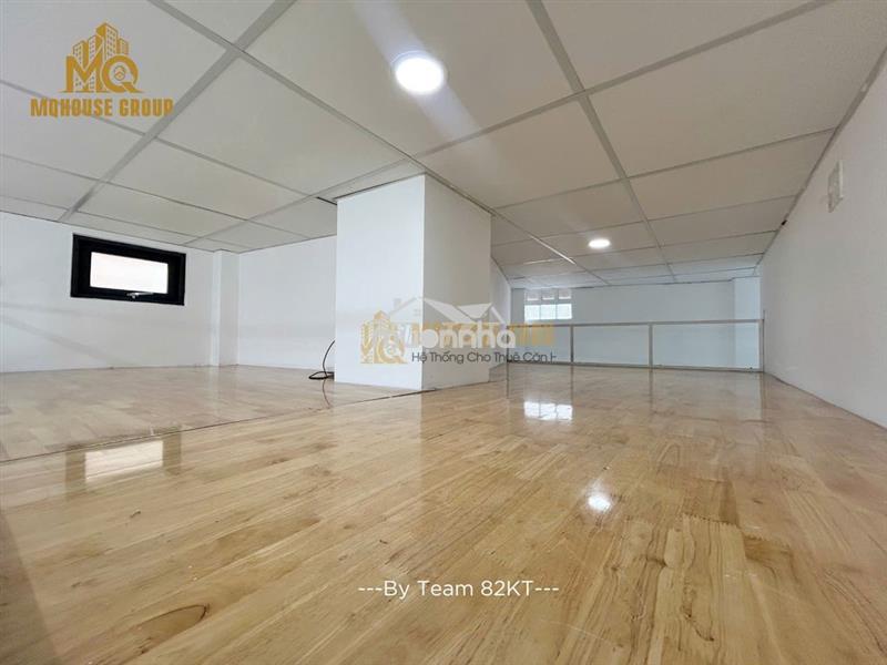 Phòng có gác cho ở 4-5 bạn thỏa mái đi bộ 100m2 đến đh hutech q.bt