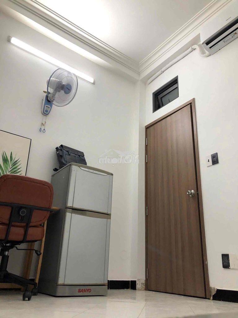 Chính chủ cho thuê- studio full nội thất- 19m2- ngay 223 bà hạt