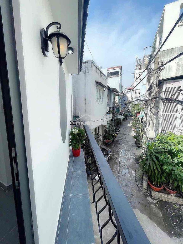 416/11 âu cơ, tân bình 2 lầu, 2pn, giá 2,15 tỷ tl