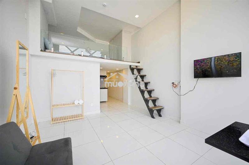 Cho thuê căn hộ duplex cửa sổ ban công , rộng thoáng ngay trung tâm q4