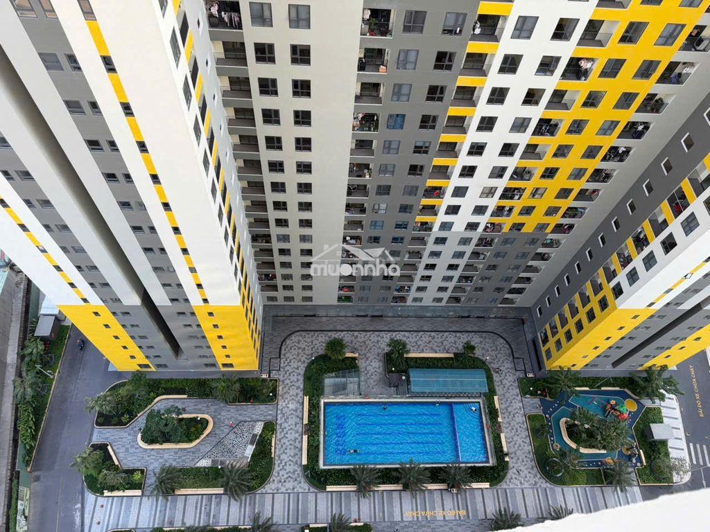 Trống sẵn phòng 2 cửa sổ trời - giá 6.200.000 vnđ tại bcons emerald - 2