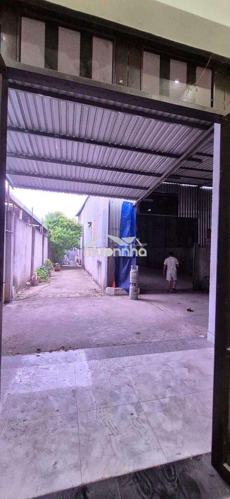 Cho thuê nhà  và kho ( dt500m2 ) 