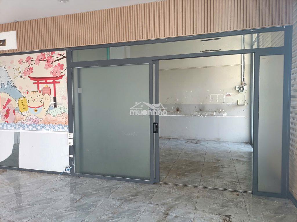 Mặt bằng kinh doanh 2 cửa kính ngay đường số 1 ngã tư số 10. - 3