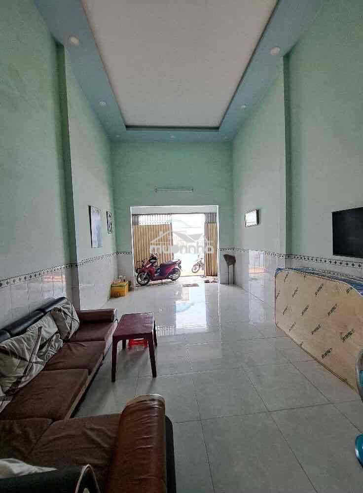 Tôi chính chủ cho thuê nhà ngay ql 22, cách chợ đầu mối 200m