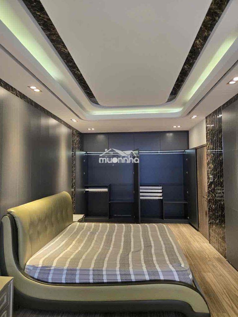 Cho thuê nhà 3 lầu 6pn nội thất