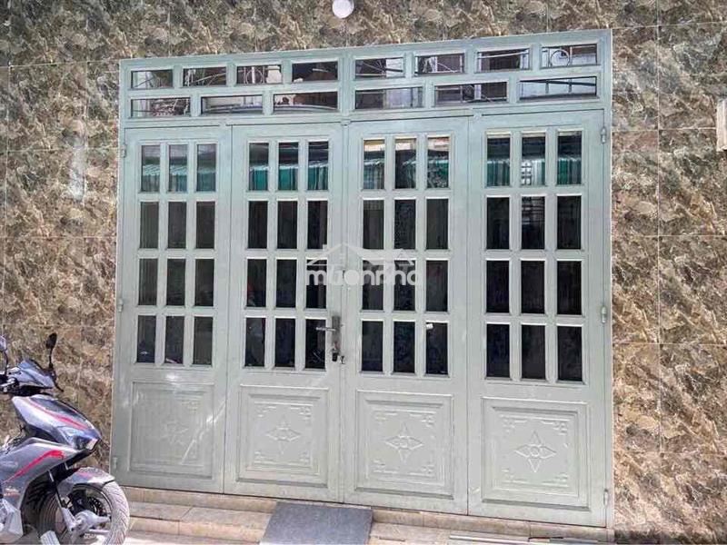 Cho thuê nhà mới sơn sửa