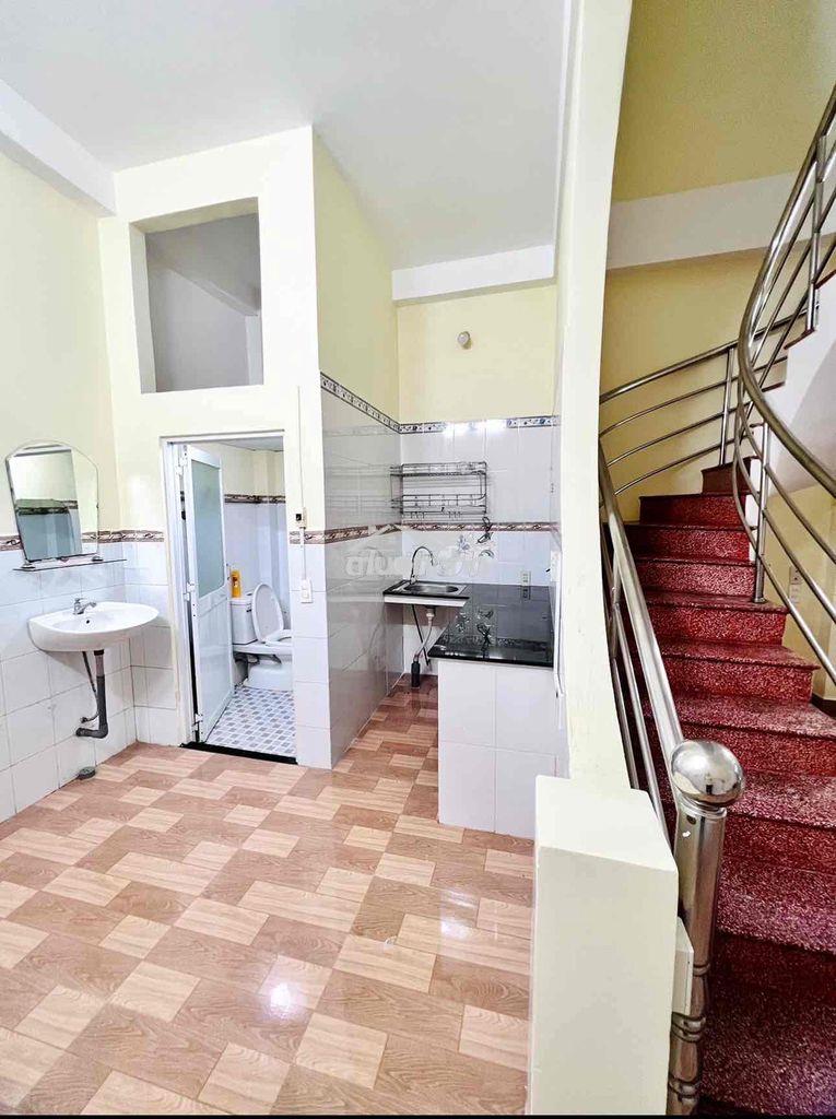 Chính chủ cho thuê nhà nguyên căn hẻm ba gác 62/66 lâm văn bền - 3