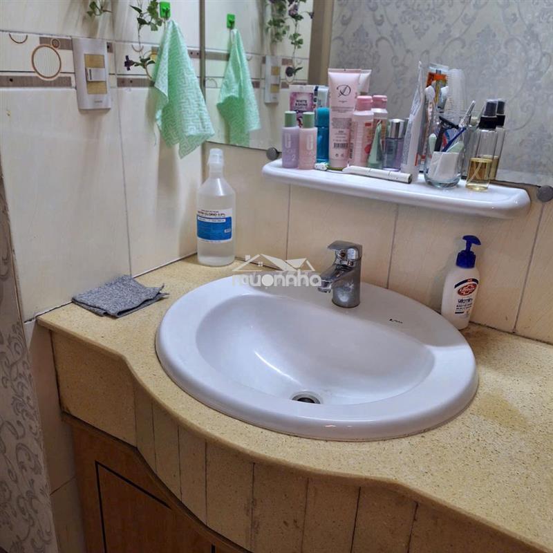 Cần cho thuê căn hộ thuận việt, q.11, 12tr/tháng