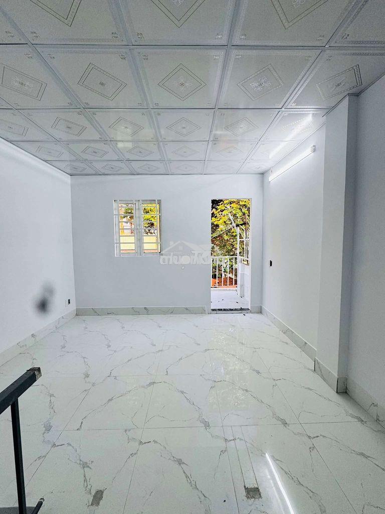 Nhà cấp 4 gác lửng gần chợ đông hòa và làng đại học quốc gia - 4
