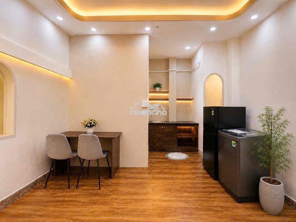 Cho thuê căn hộ 2 phòng ngủ ban công máy giặt riêng đường 3/2 q10 - 3