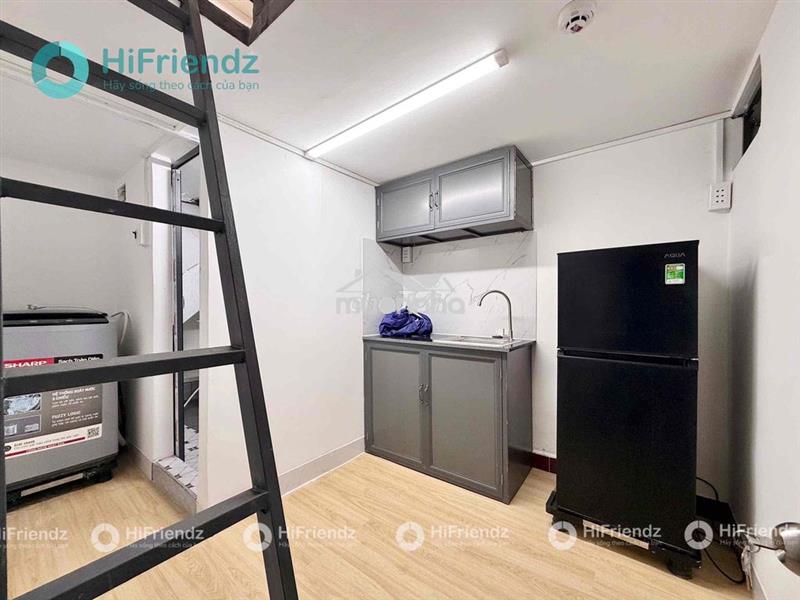 Phòng gác - giá rẻ - máy giặt riêng - gần cầu kiệu