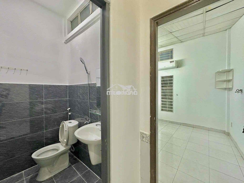 Studio tách bếp full nội thất sát bên etown cộng hoà - 4