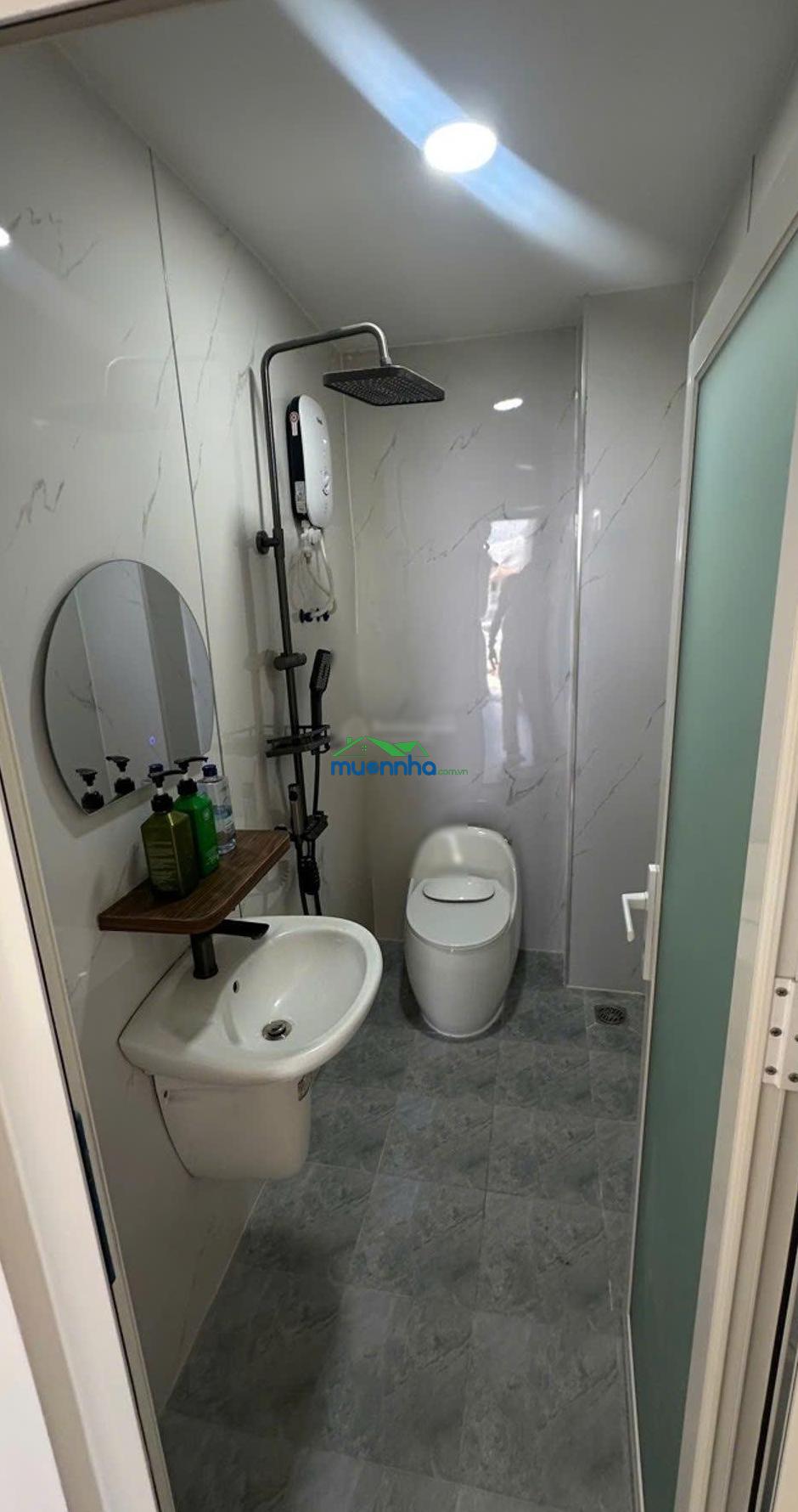 Trung tâm phú nhuận sát mặt tiền hồ văn huê, hẻm thông sạch đẹp, 4x14m, 3 tầng mới đẹp