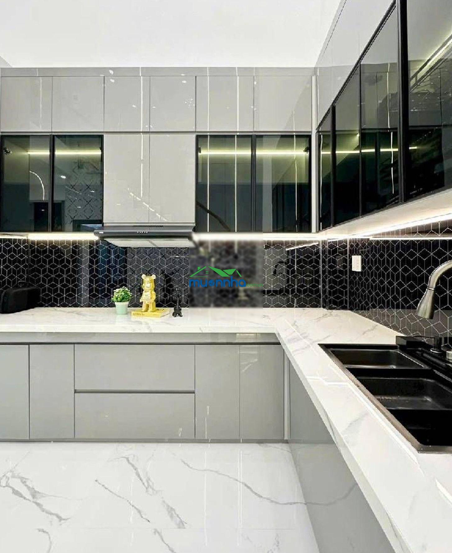 Bình tân - lô góc 2 mặt hxh - (4x14m) - 6pn - nhà 5 tầng - full nội thất - gần aeon - chỉ 7.7 tỷ - 4