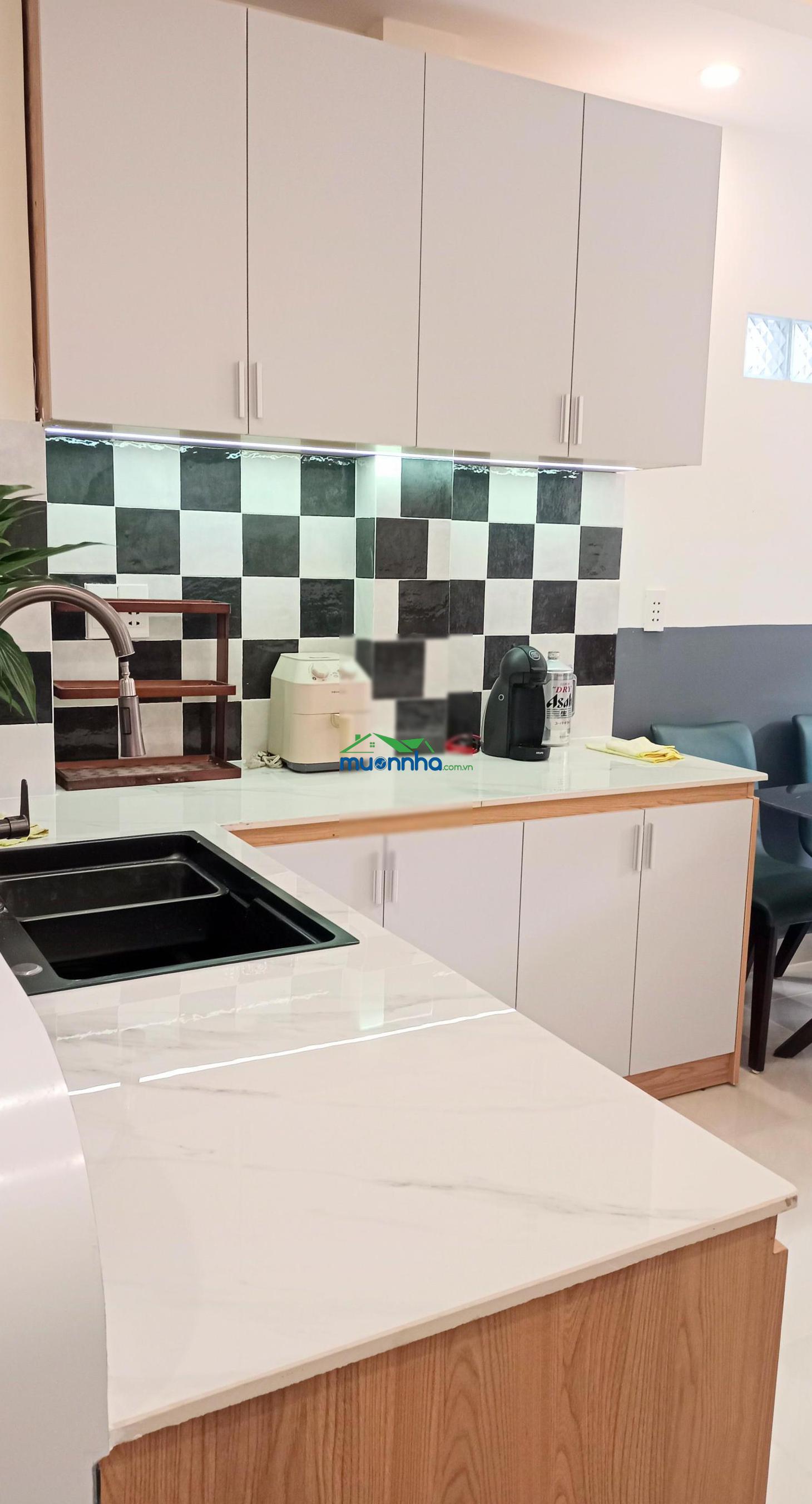 Nhà đẹp 42m2, nội thất đẹp, 3 pn có pn trệt, hẻm 4m thông gần công viên gia định, sân bay 5.65 tỷ - 2