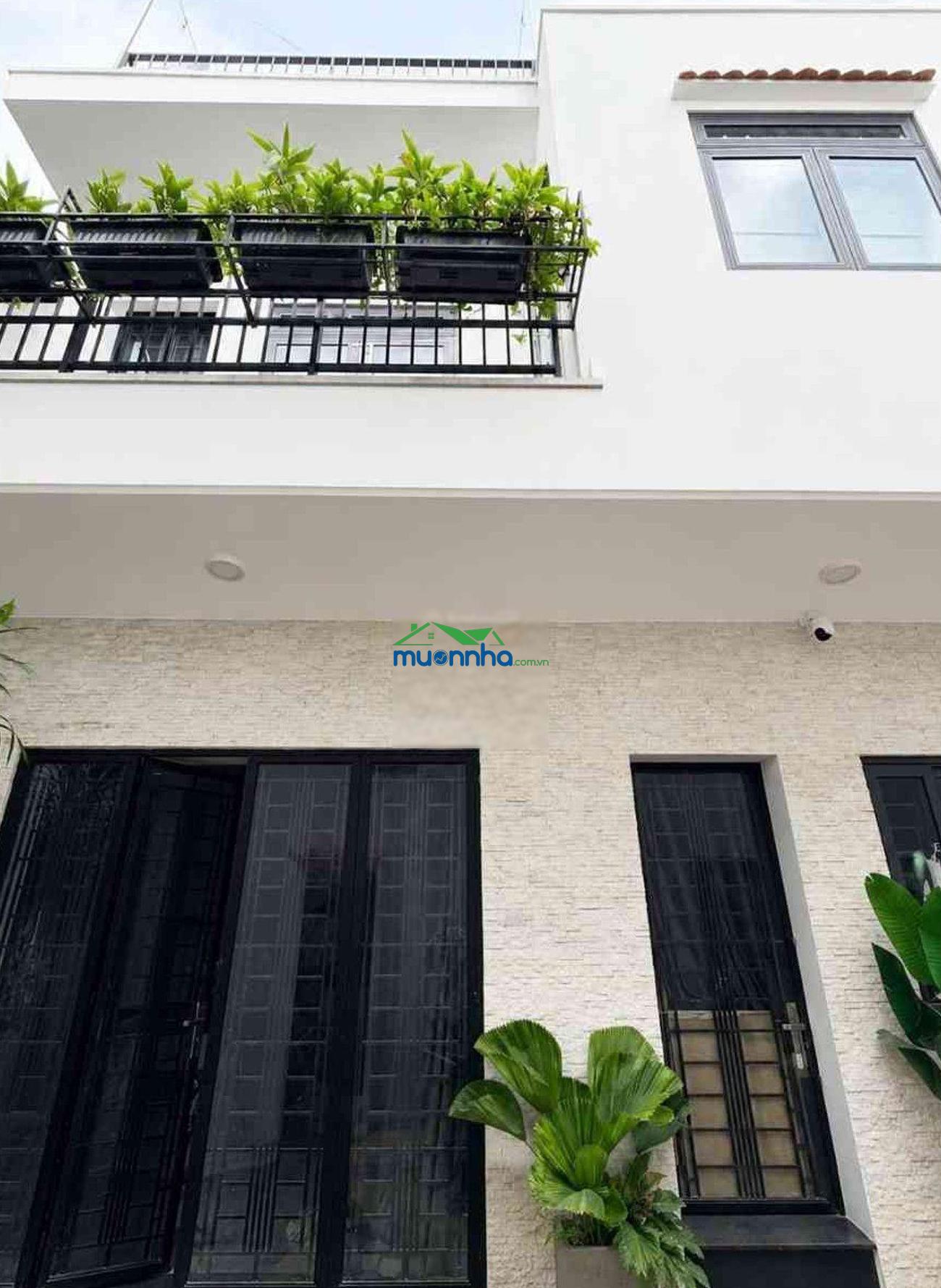 Gần siêu thị emart, nhà 3 tầng dương quảng hàm. nhỉnh 5 tỷ - 3