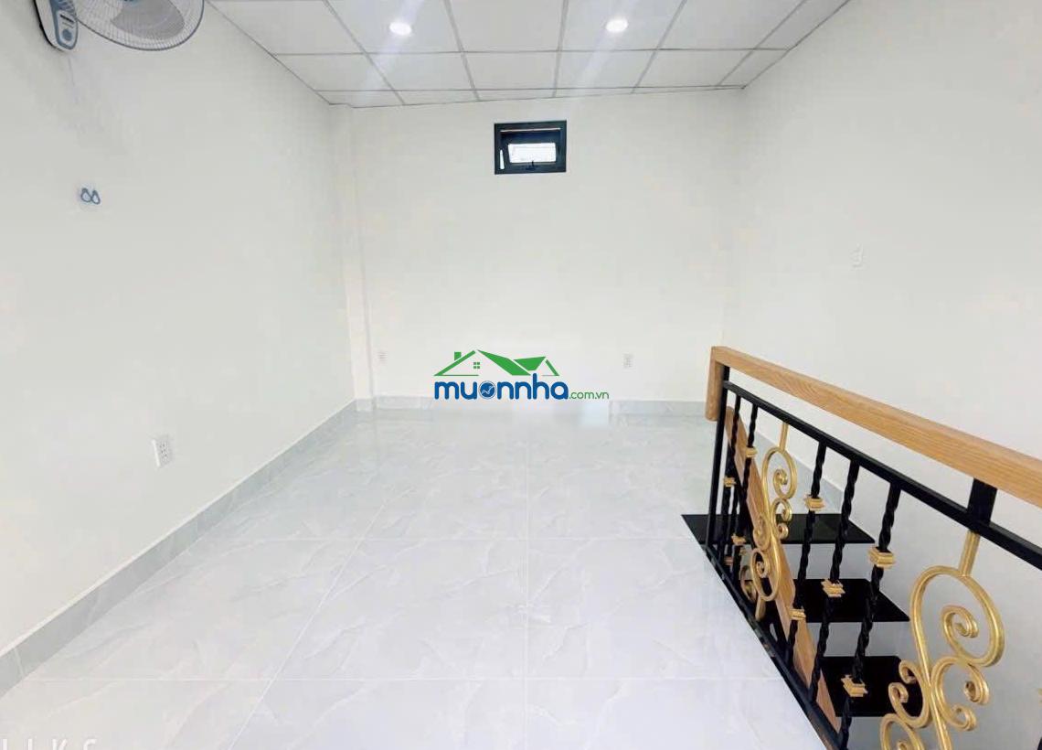 Nhà 1 trệt 1 lầu + ban công - chỉ 1,65 tỷ - ngay chợ hiệp phú - đường lê văn việt q9 - 2