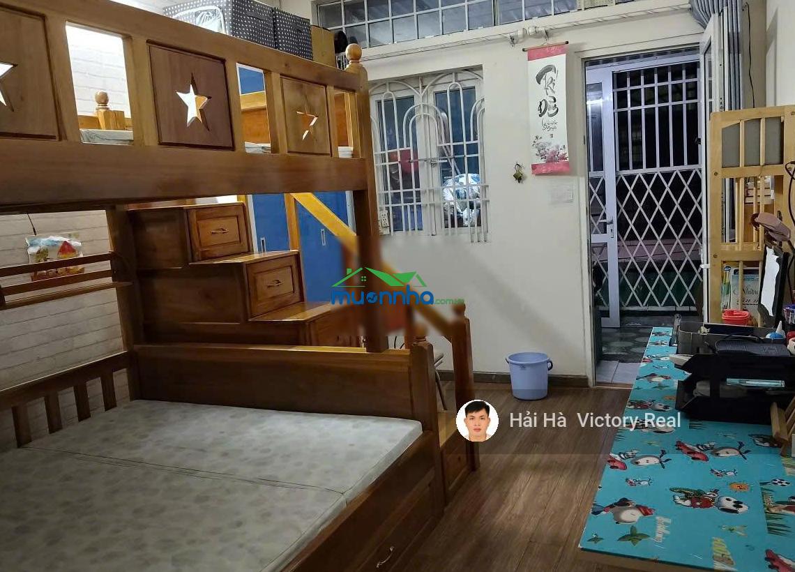 Bán nhà đường cộng hòa, gần ngô bệ, trung tâm văn phòng etown, dt: 47 m2 đất, nhà 2 tầng kiên cố