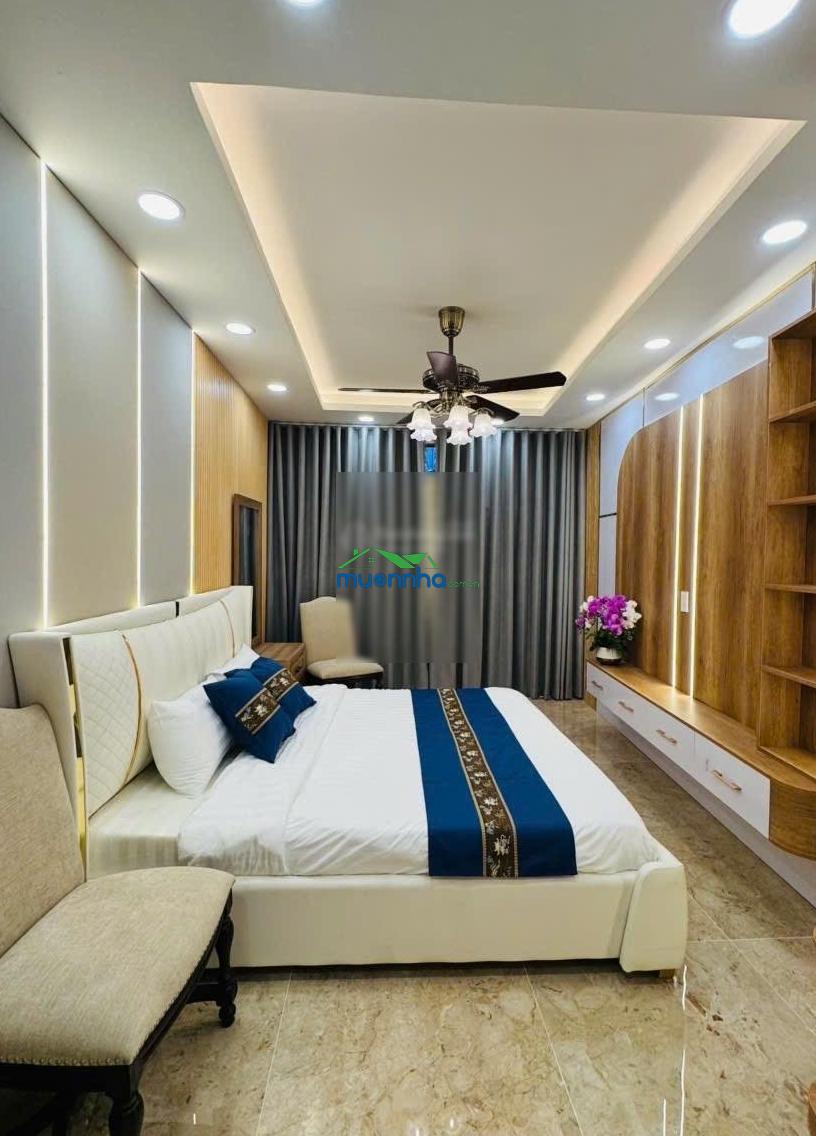 Giảm 500tr, nhà hẻm xe hơi, nhà đẹp tặng full nội thất