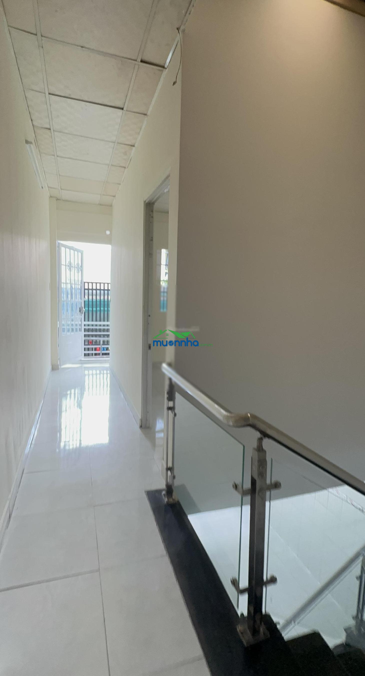 Nhà c1 phạm hùng 4pn giá chỉ 3,6 tỷ gần aeon quang bửu pháp lý rõ ràng