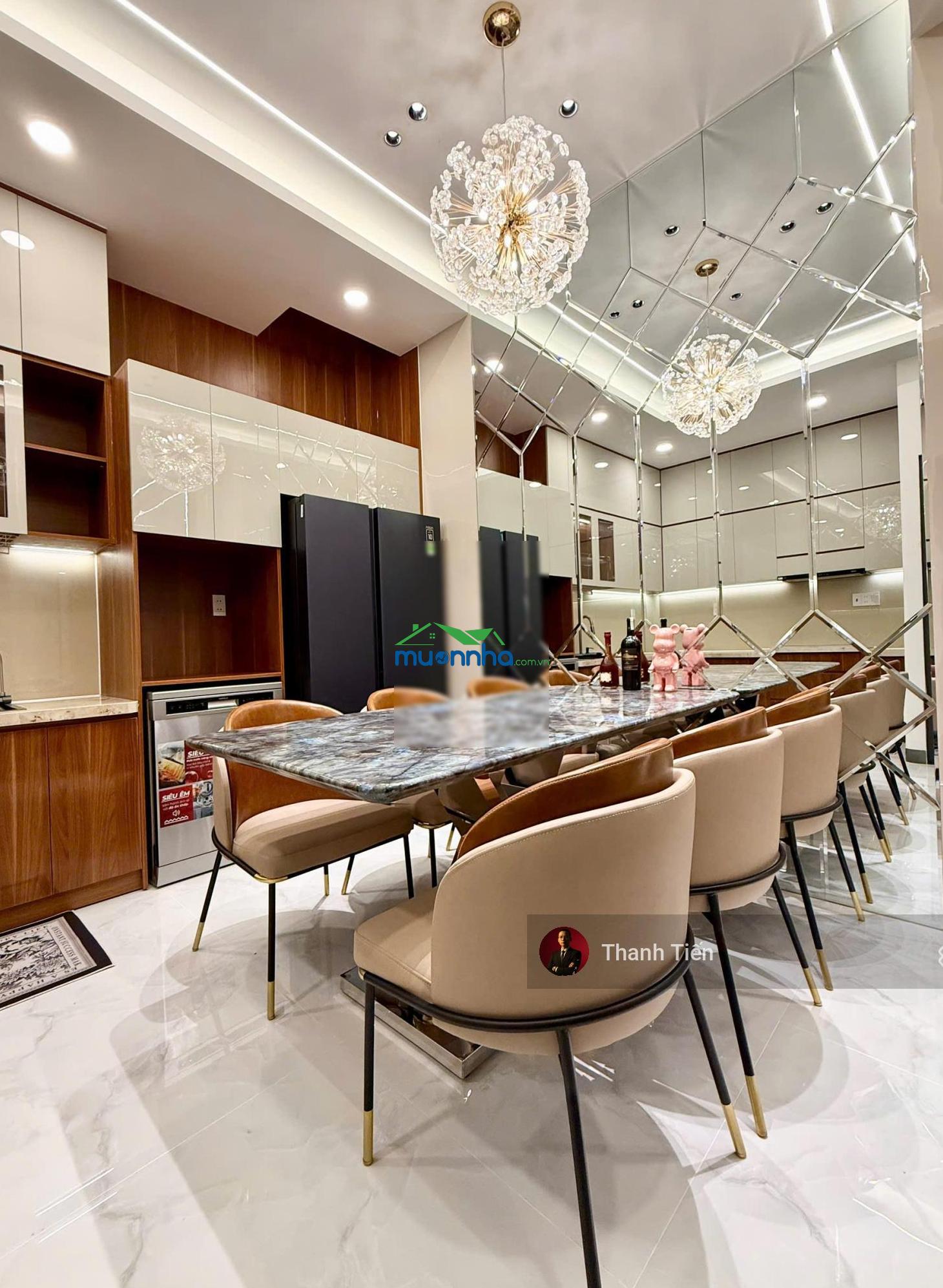 Nhà 5 tầng thang máy. full nội thất cao cấp. đường nhựa 10m huỳnh văn bánh - 18,5 tỷ thương lượng - 4