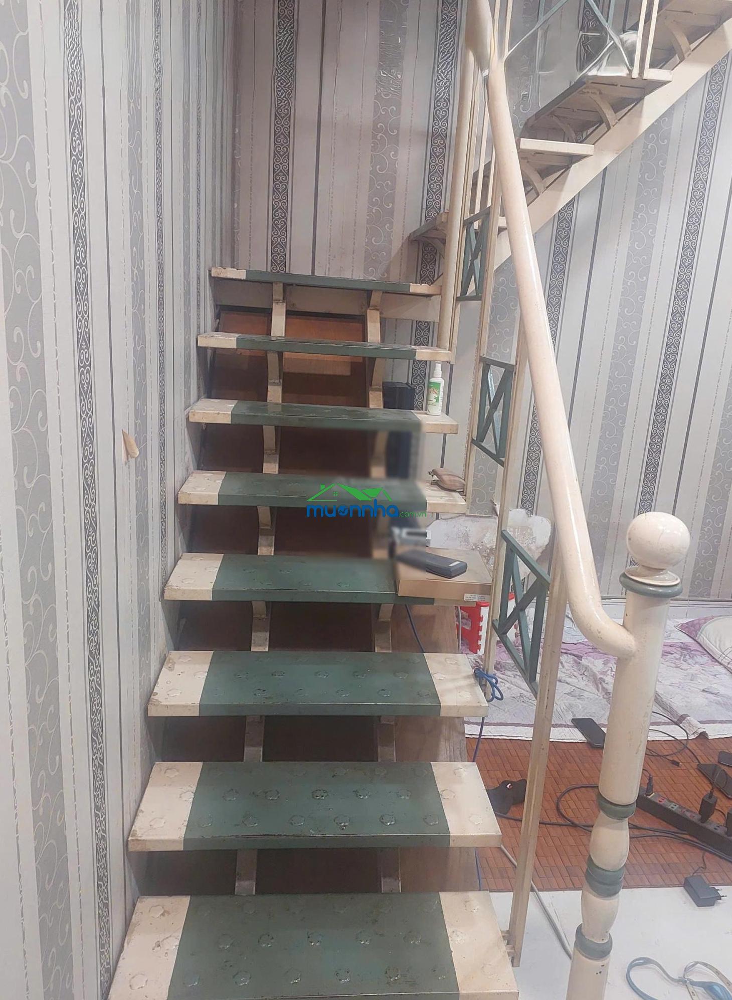 Nhà 1 trệt 1 lửng, đường số 11, linh trung, hẻm xe hơi, giá 4,5 tỷ. - 2