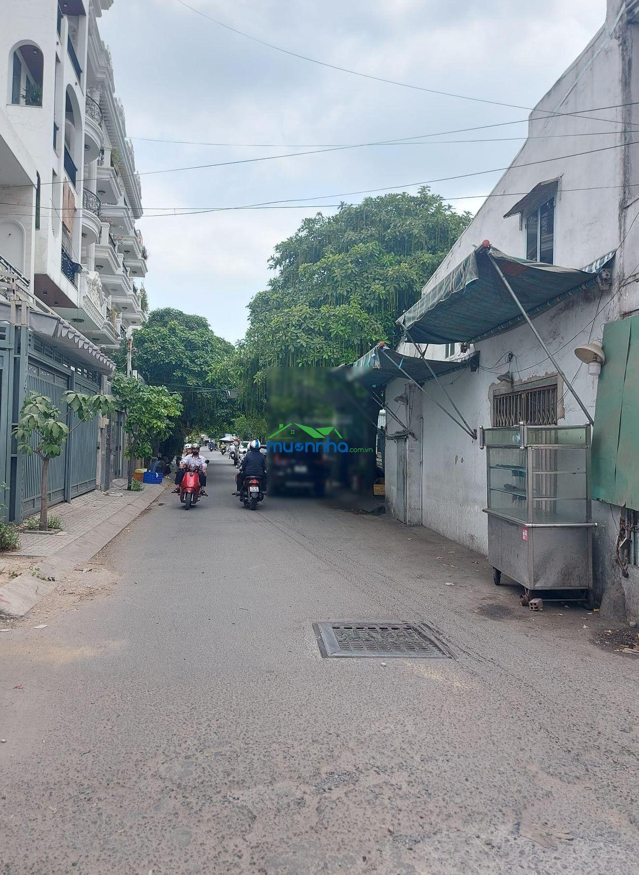 Bán đất tặng nhà2 tầng btct hoàn công đủ có pn trệt-thông thống nhất-kế bên là khu phân lô xây xong - 4
