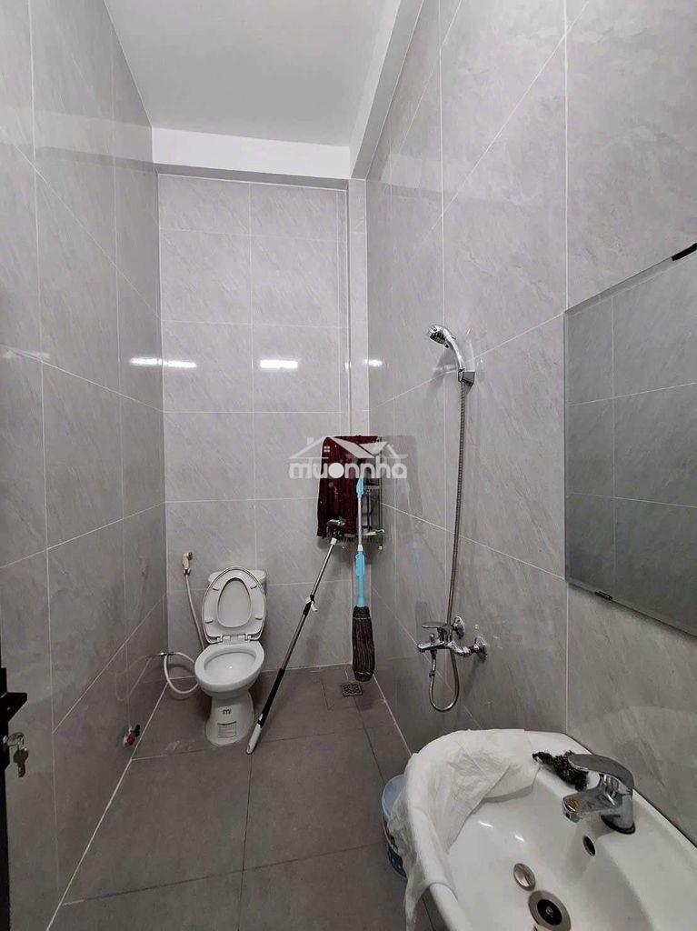 🏠🏠 Cho thuê nhà hẻm ba gác đường lạc long quân, p8, q tân bình
💢 - 3