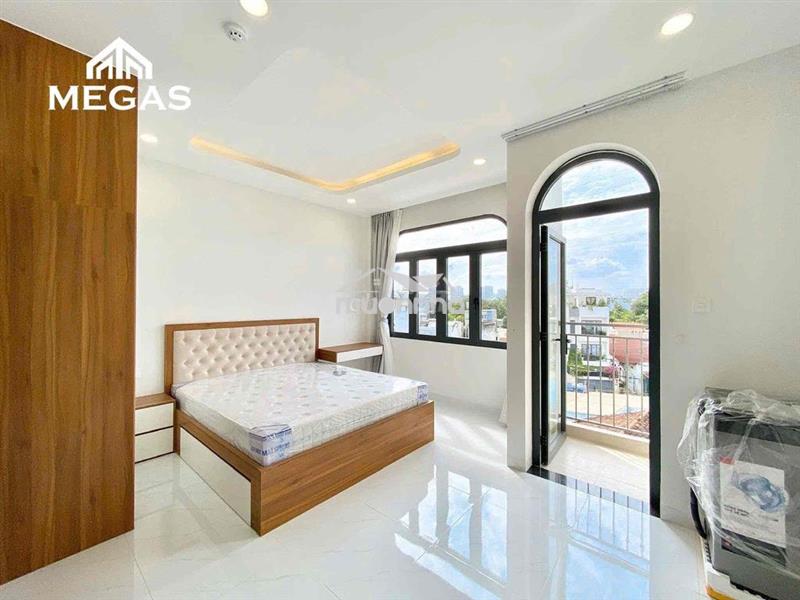 Cho thuê chdv studio ban công full nội thất ngay ngã tư bảy hiền