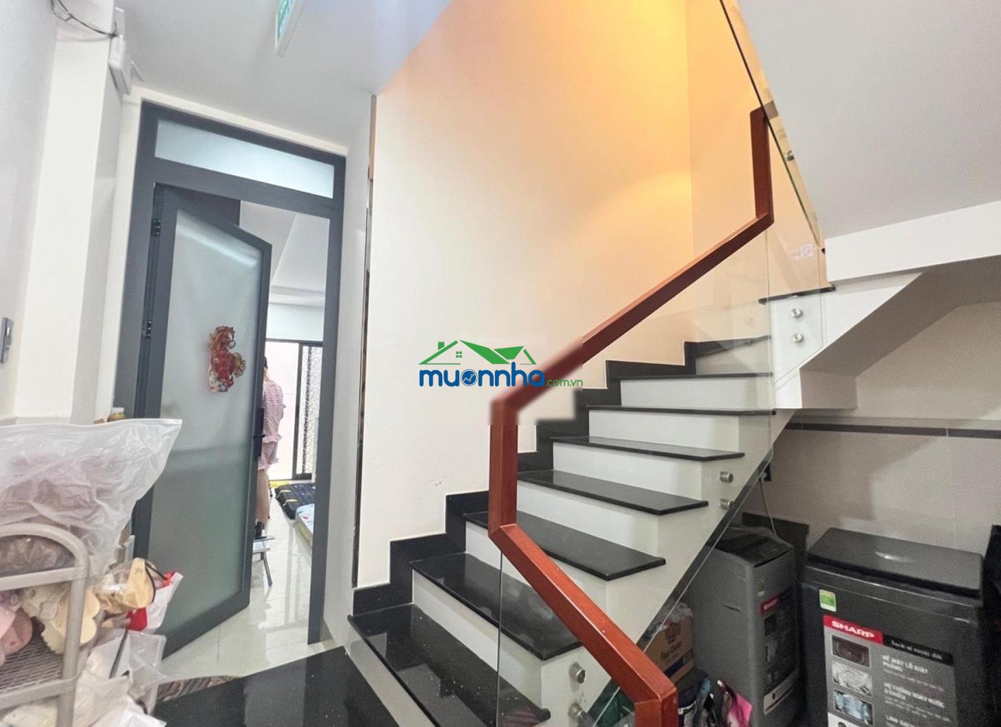Nhà bán đường bùi thị xuân p 2 - tân bình -dt :54m2- 5pn - dòng tiền 30tr/1 t-giá 8.2 tỷ - hxh - 2