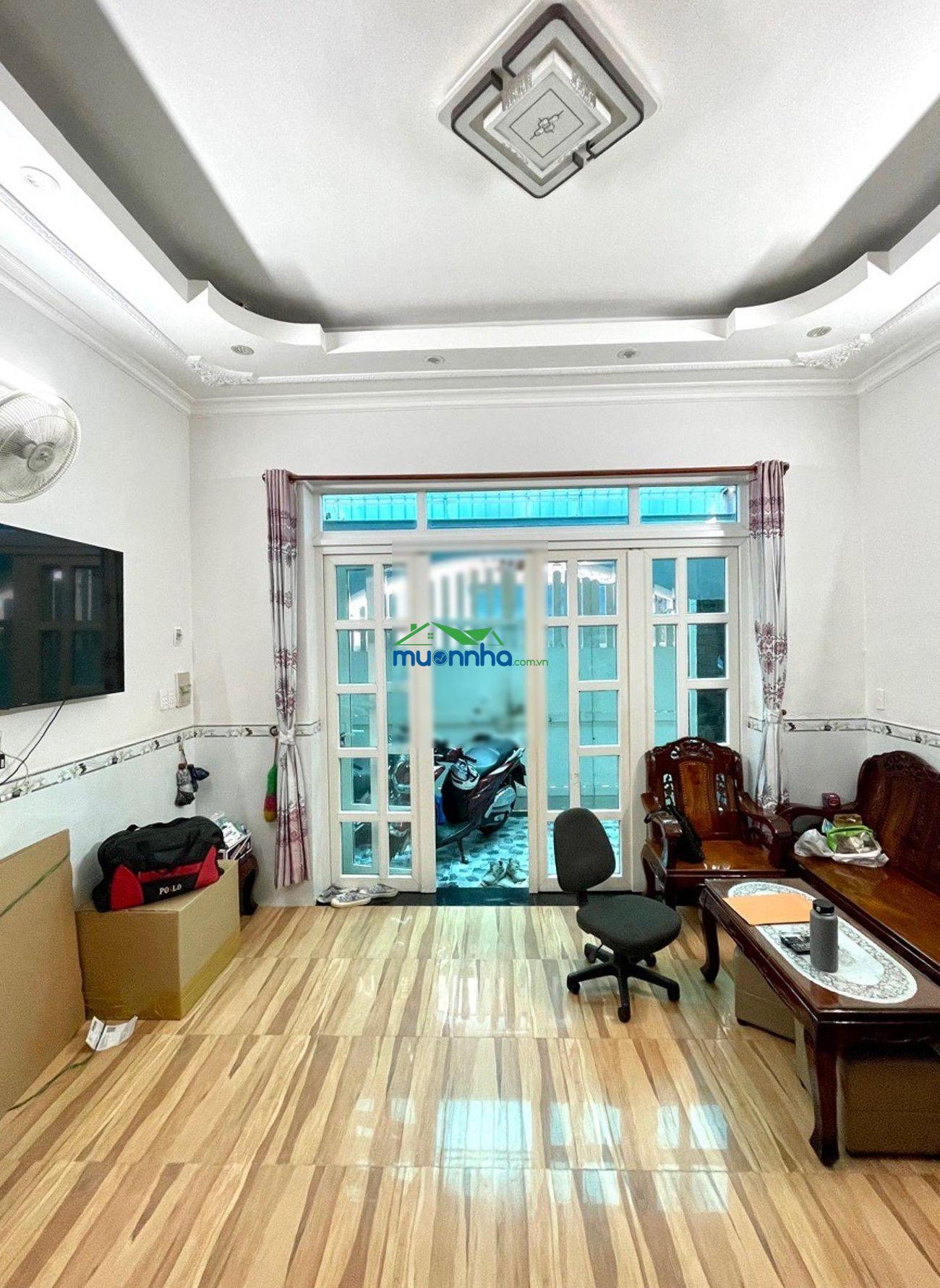 Nhà chính chủ, 3 tầng, ngang 4.6m vuông vức, xe hơi thông. gần chợ tân sơn nhất, sân bay - 4