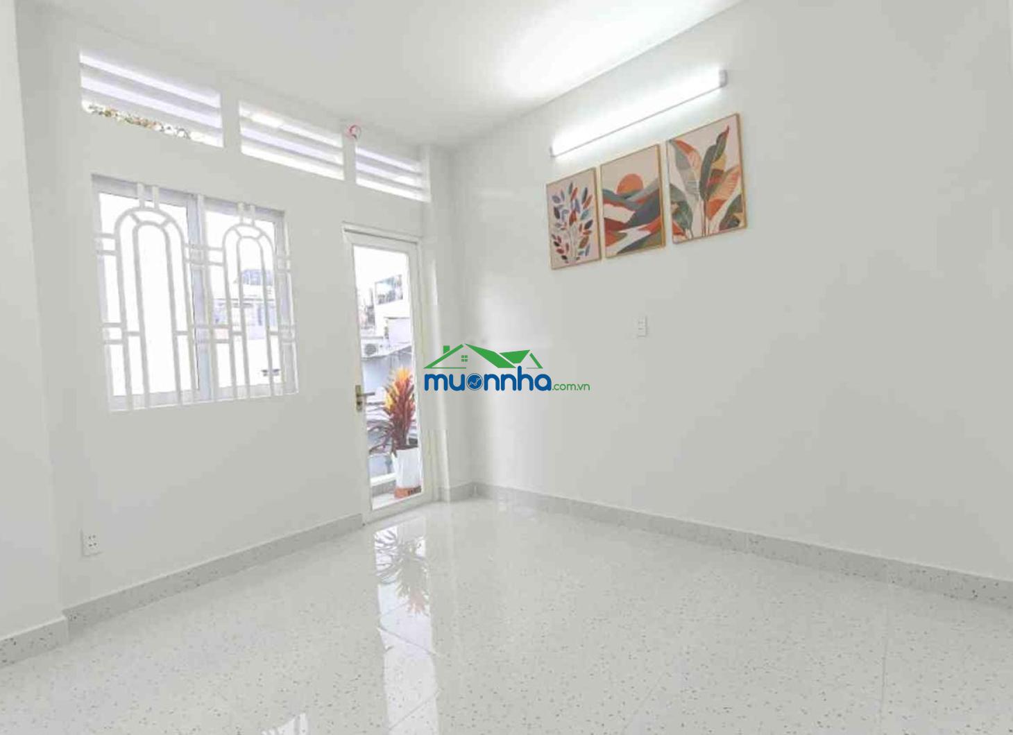 Lạc long quân - nhà đẹp ở ngay - 3 tầng btct - nhỉnh 4 tỷ (tl) - 2
