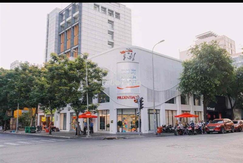 Cho thuê góc 2 mặt tiền trần cao vân và hai bà trưng vị trí đắc địa