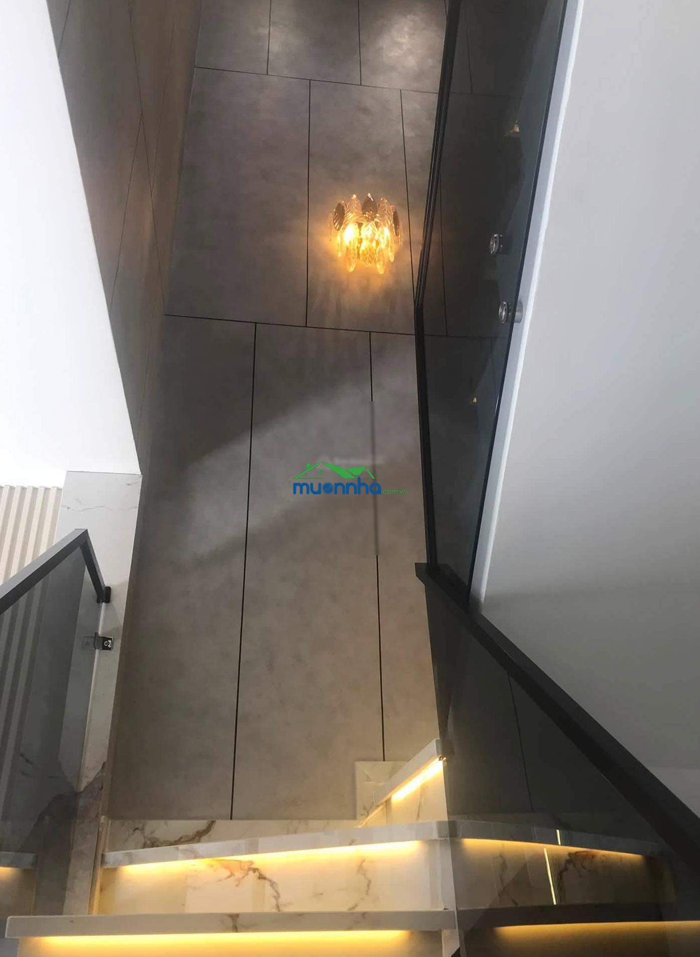 Bán nhà 2 tầng ngang 6m - sân đậu xe - cạnh siêu thị go nguyễn thị thập - quận 7 - 3