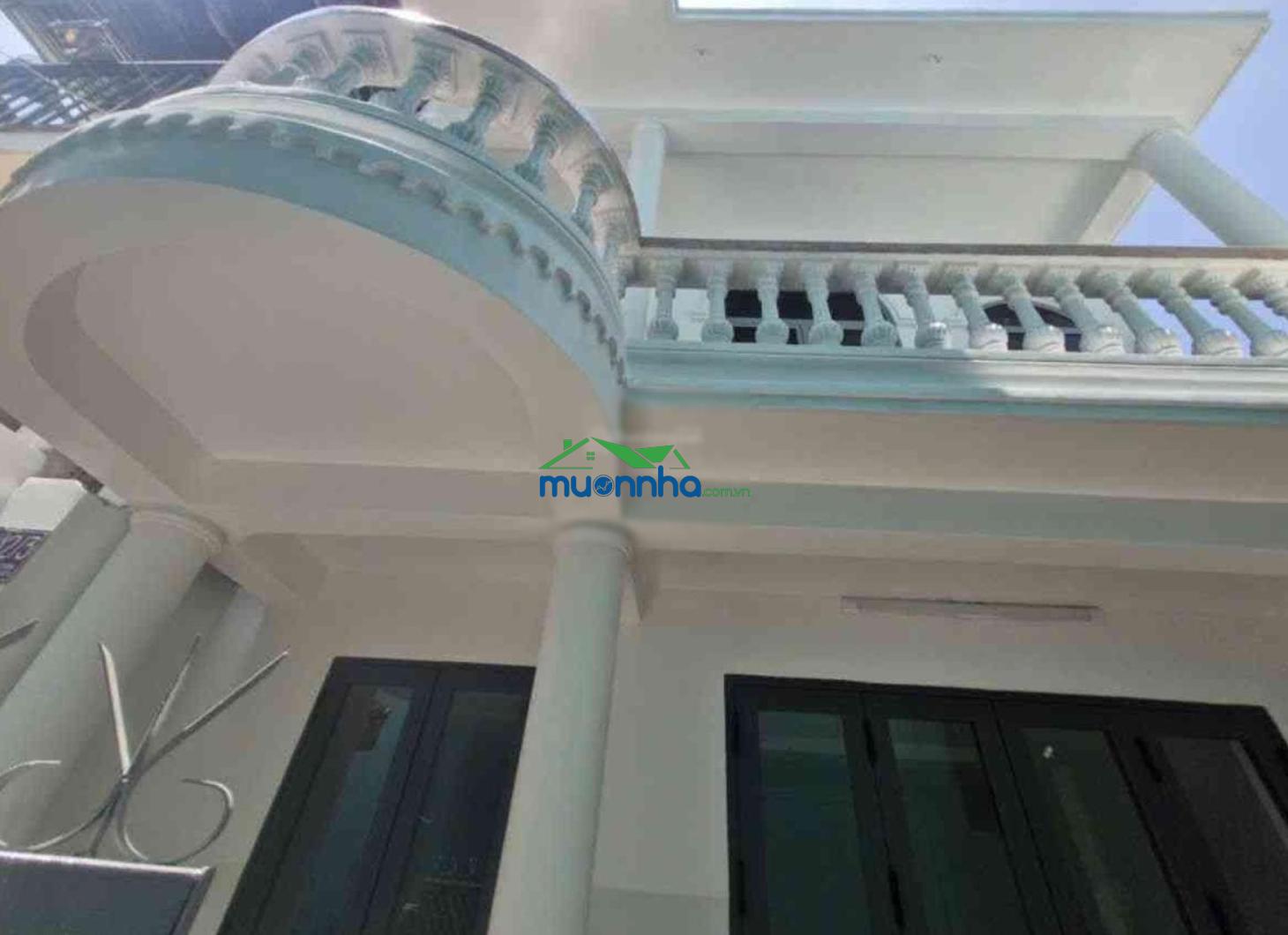 Nhà đẹp linh tây cạnh chợ thủ đức giá chỉ 4.1 tỷ
