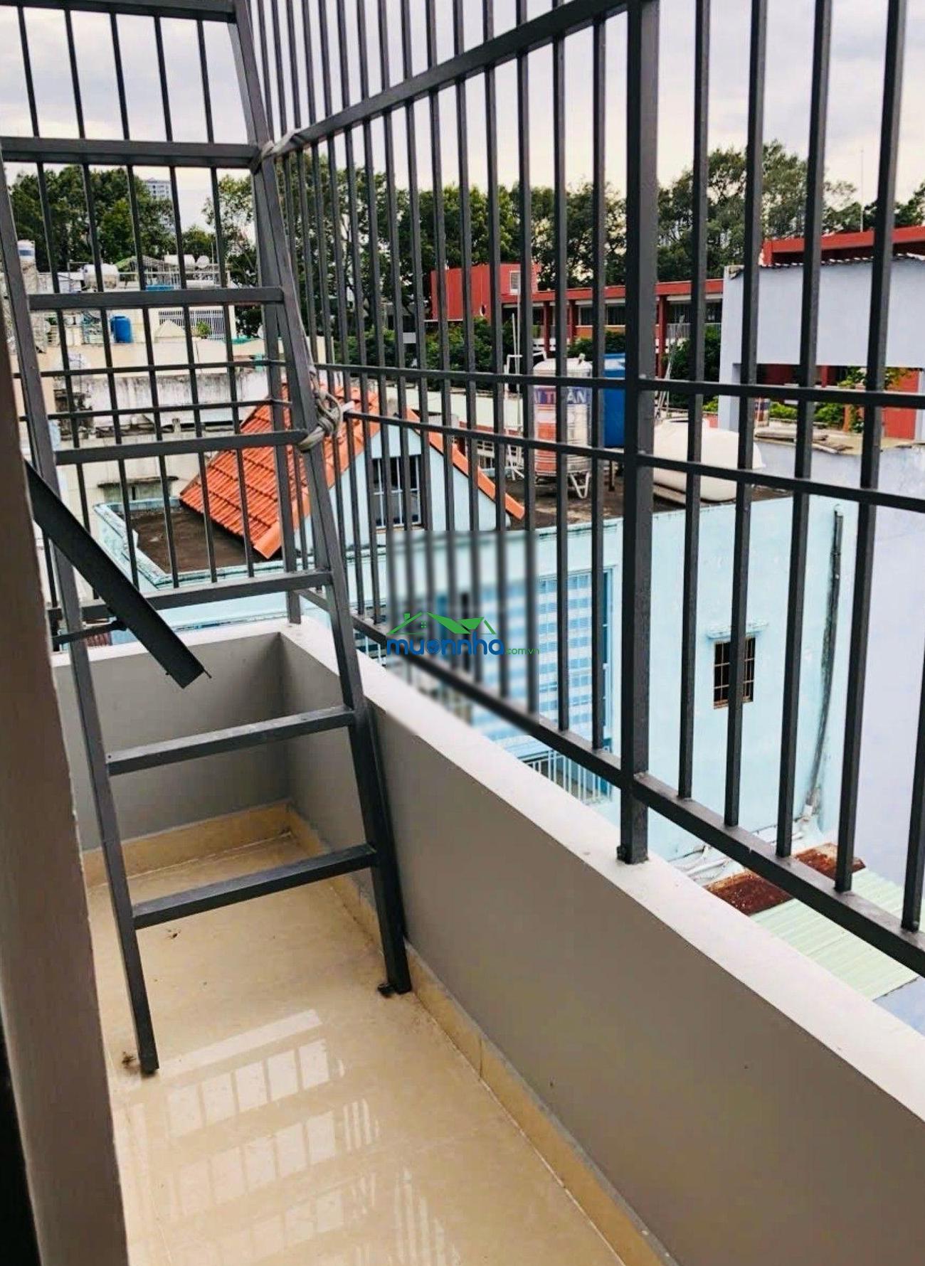 Nhà đẹp giá rẻ. 2 mặt hẻm xe hơi thoáng mát. dt 34m2. 5 tầng, 9 tỷ tl - 2