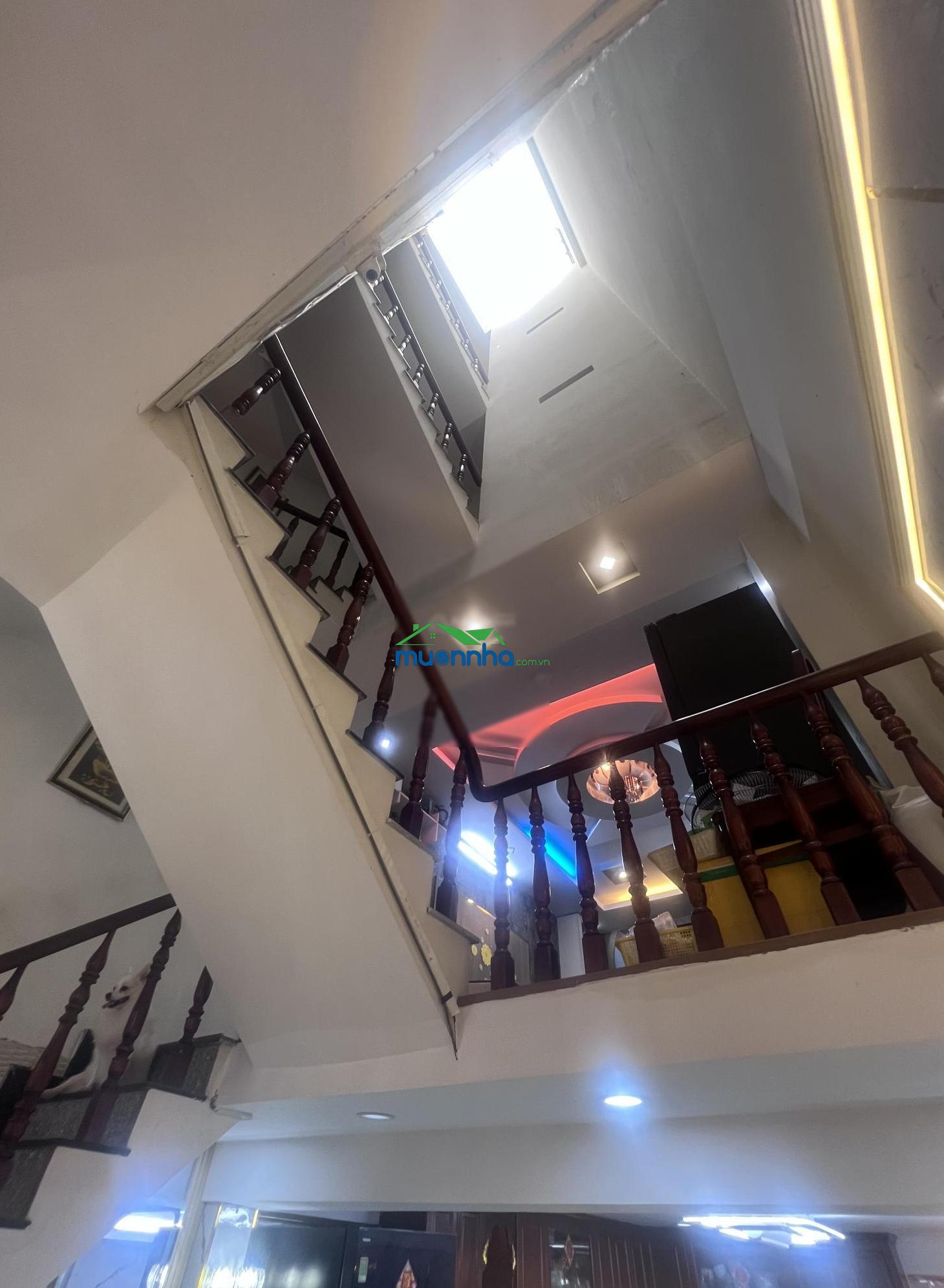 Bán nhà đường nhựa 12m có vỉa hè gần 3m - 2