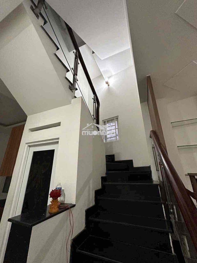 Cho thuê nhà full nội thất trêt 2 lầu sân thượng - 4