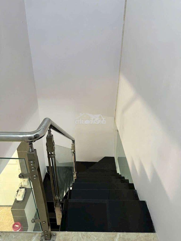 Nhà đẹp - hbg - 2pn, 2wc, có máy lạnh - 2
