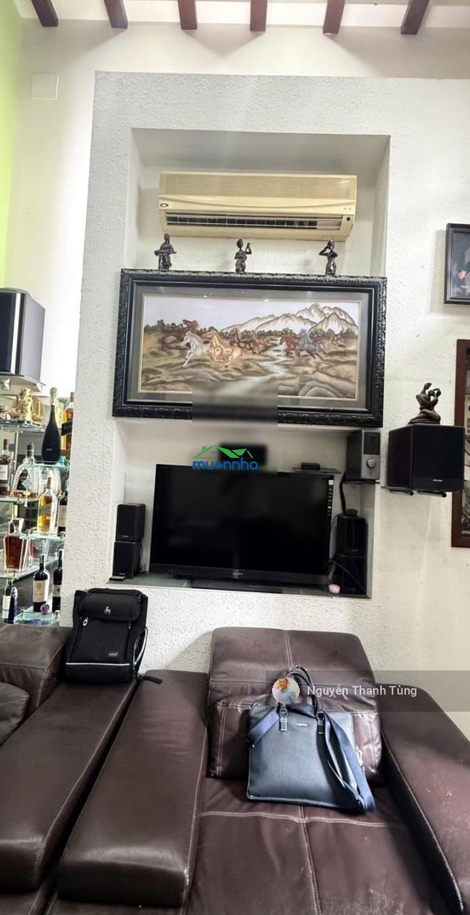 Bán gấp biệt thự có gara ô tô đường cách mạng tháng 8, quận 3 - 5 tầng có sân vườn - ngang lớn 10m - 2