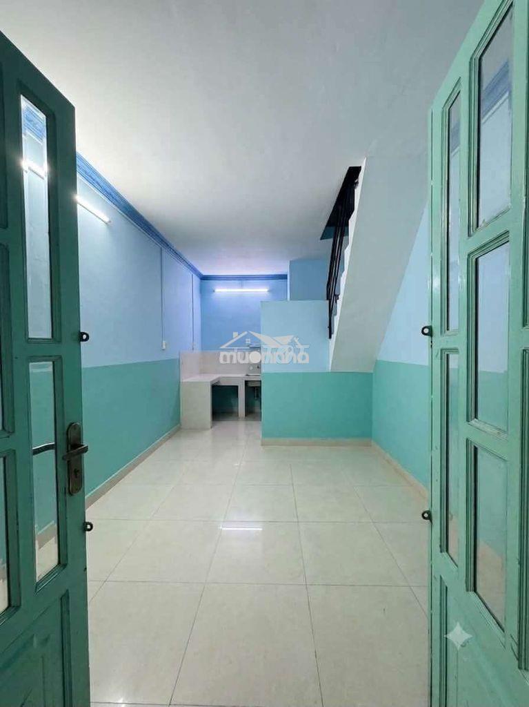 Nhà chính chủ cần bán . sát hẻm xe hơi - 4